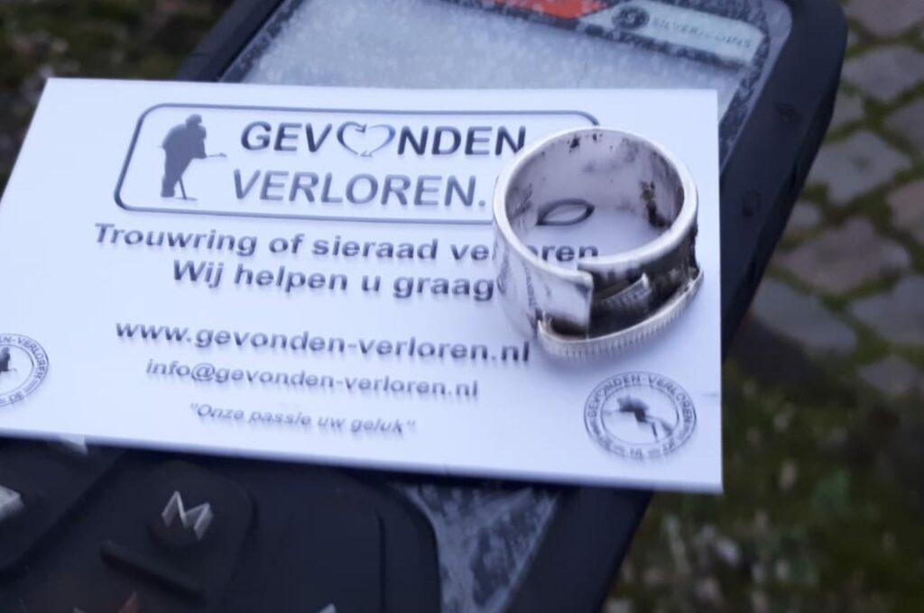 Help de trouwring van mijn vrouw is kwijt, kunnen jullie helpen?